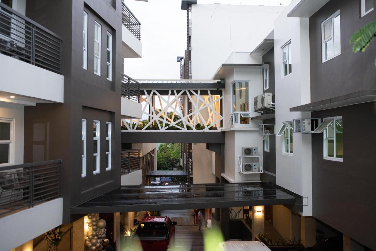 Hotel Areca Legazpi Exterior photo