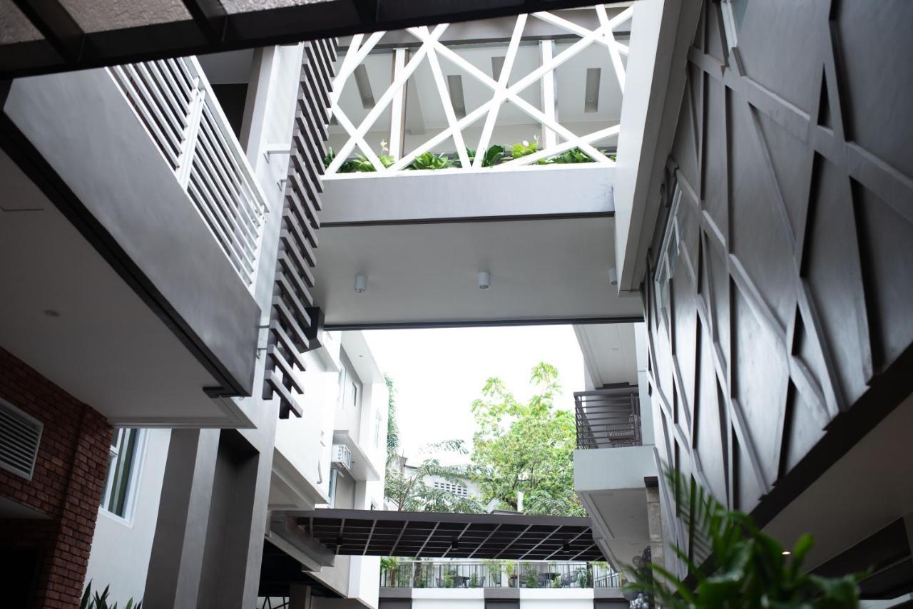 Hotel Areca Legazpi Exterior photo